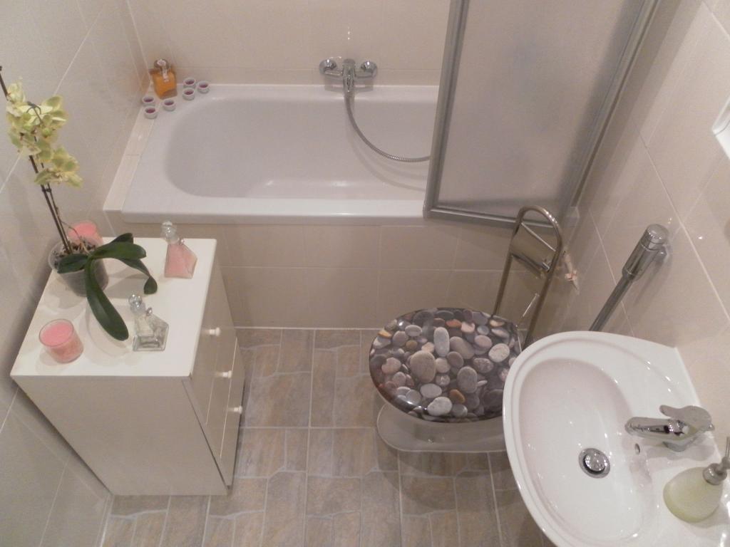 Kudamm Apartment West Central City Berlin Bilik gambar